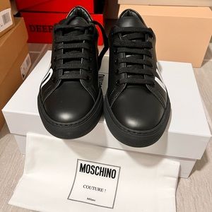Moschino Logo Sneakers. Black. Size 37